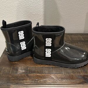 BRAND NEW CLASSIC CLEAR MINI UGGS